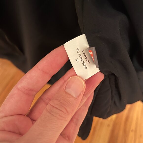 Vuori Canyon Insulated Jacket (Size XS) - Picture 2 of 2